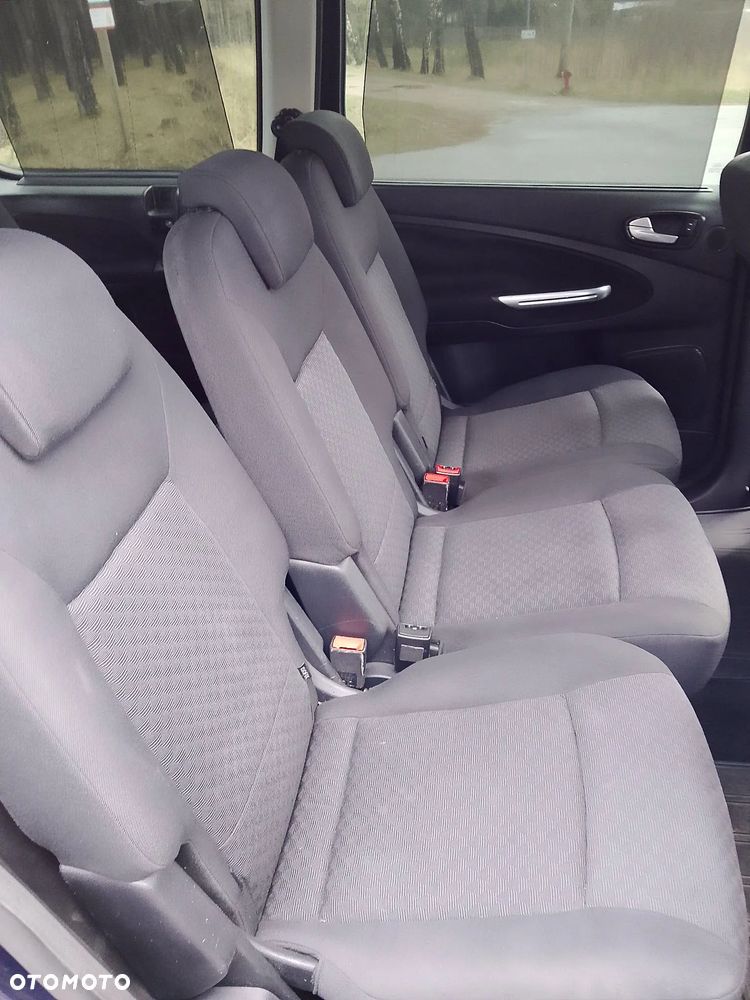 Ford Galaxy 2.0 TDCi Ghia - 17