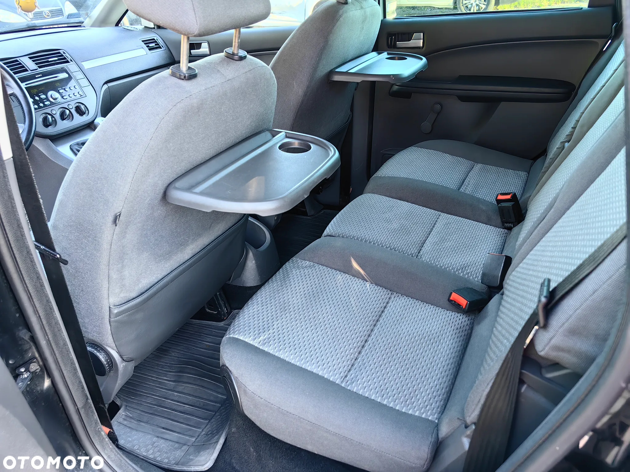 Ford Focus C-Max 1.6 TDCi Ambiente - 8