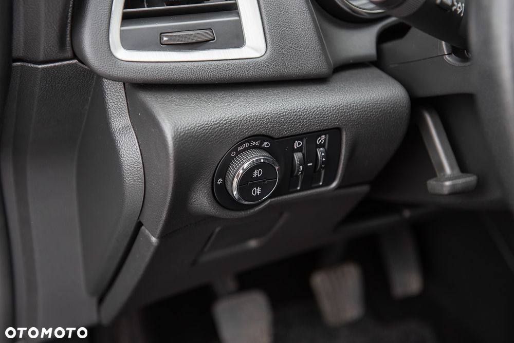 Opel Astra 1.4 Turbo - 17