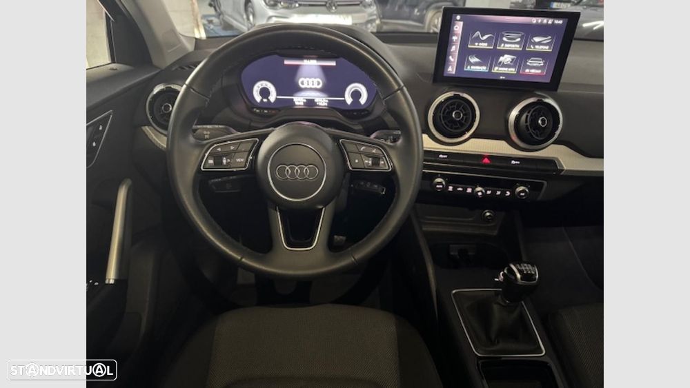 Audi Q2 30 TFSI Advanced — fotografia 16