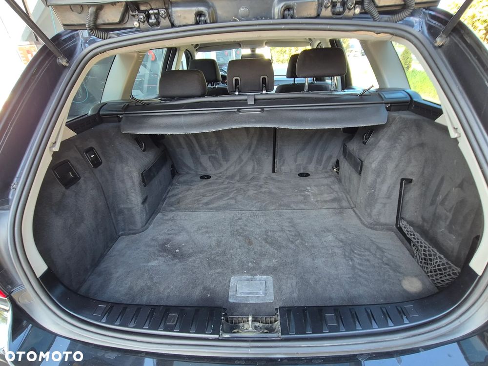 BMW Seria 3 320d - 27