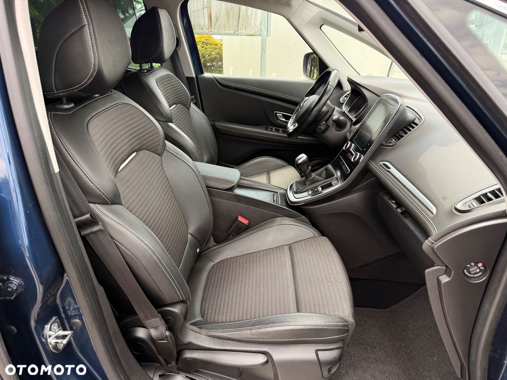 Renault Scenic - 8