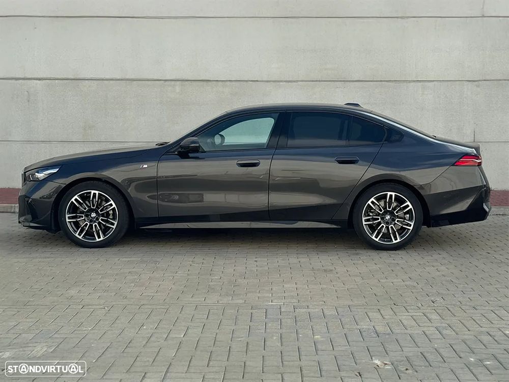BMW 520 d Pack Desportivo M - 3