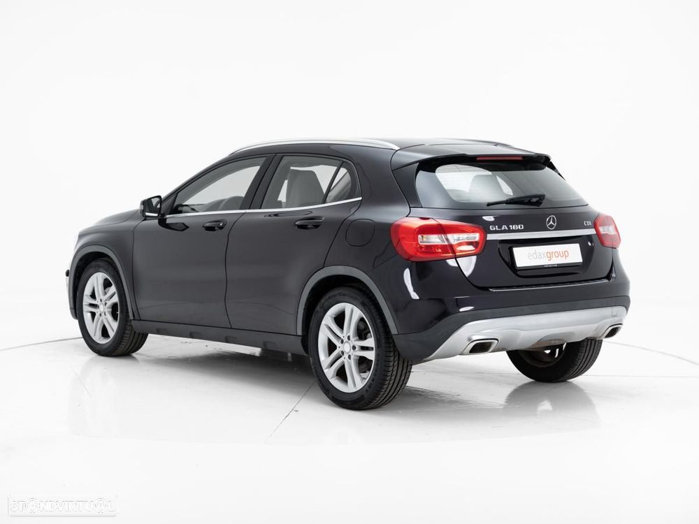 Mercedes-Benz GLA 180 - 5