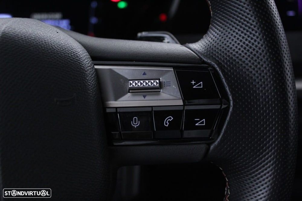 DS DS4 4 1.2 PureTech Performance Line EAT8 - 23