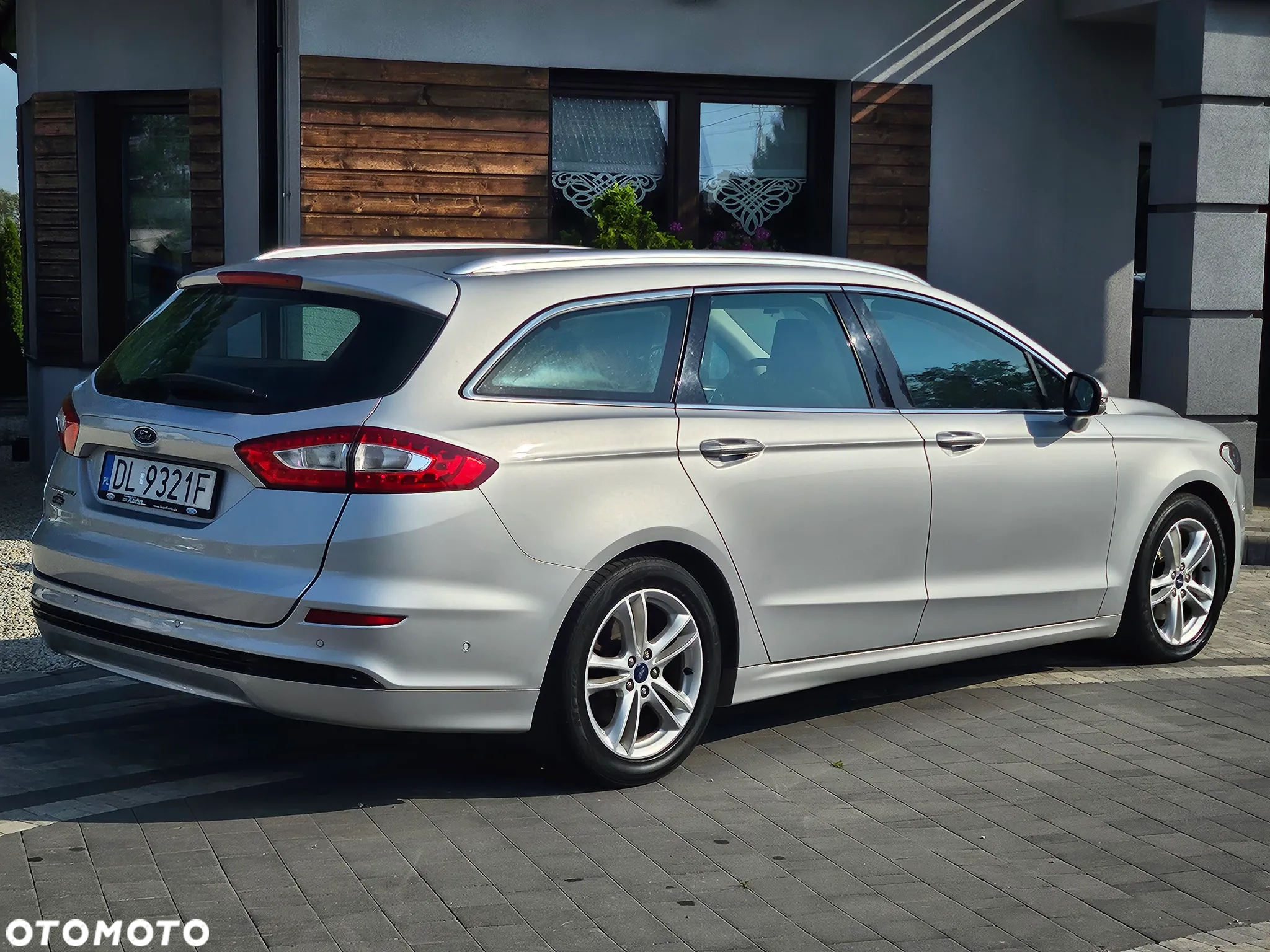 Ford Mondeo 2.0 EcoBlue Titanium - 16