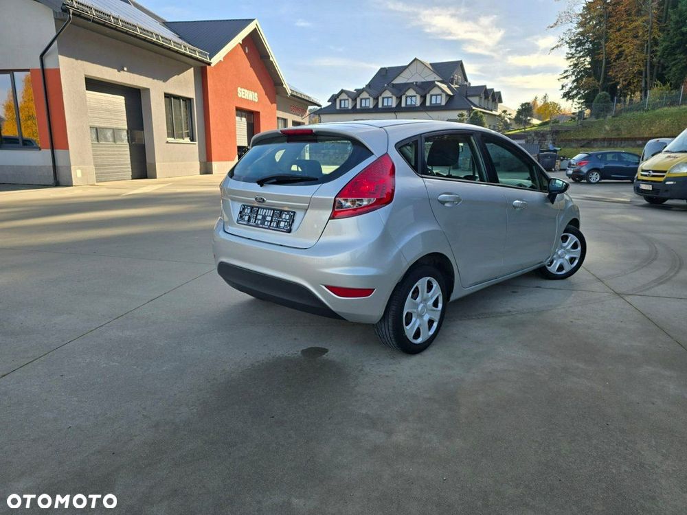 Ford Fiesta - 8