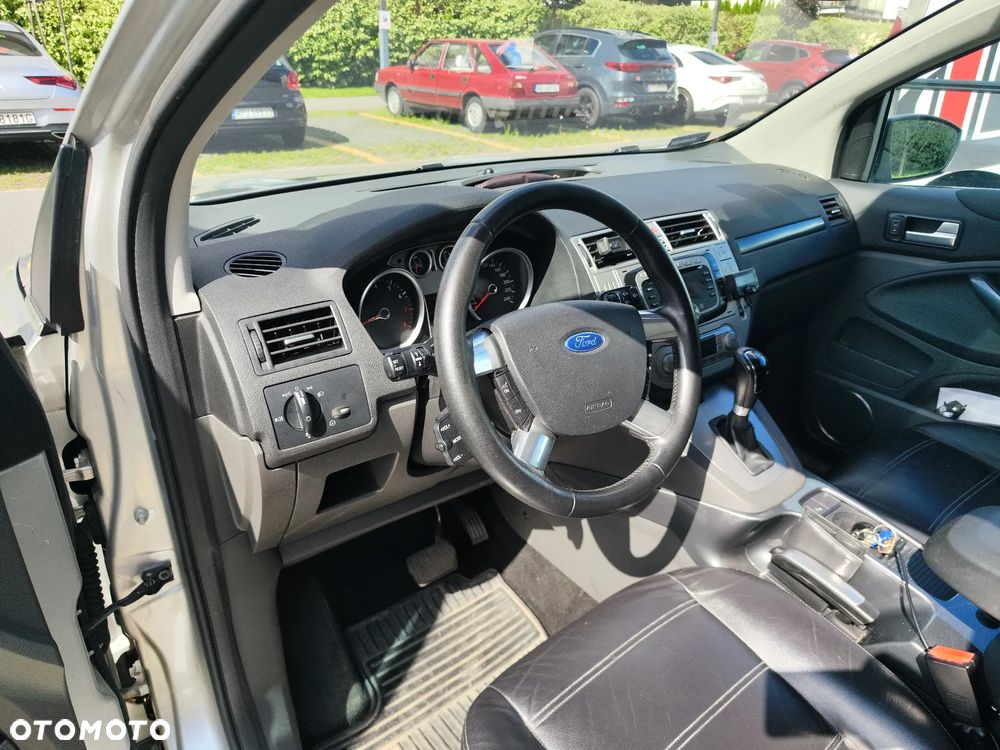 Ford Kuga 2.5 Titanium - 26