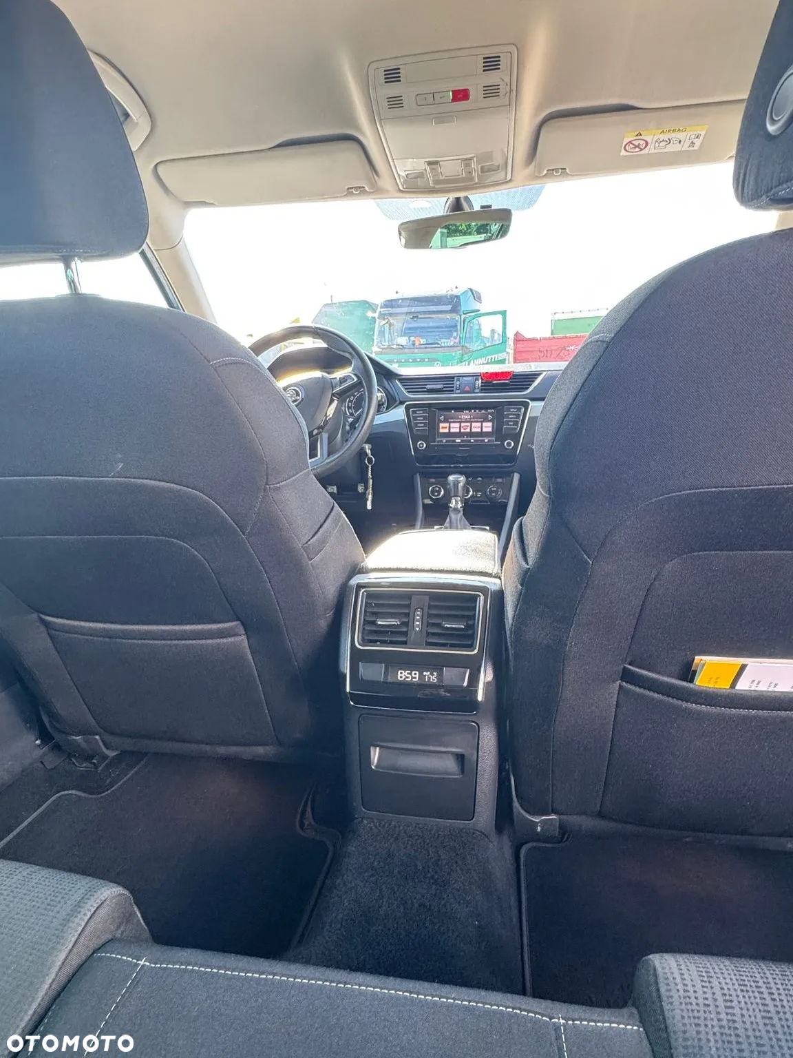 Skoda Superb Combi 2.0 TDI DSG Ambition - 15