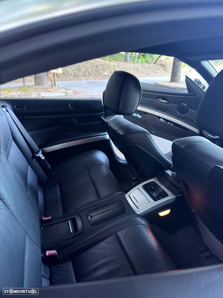 BMW 320 d Cabrio - 11
