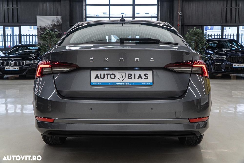 Skoda Octavia 2.0 TDI DSG Style - 26