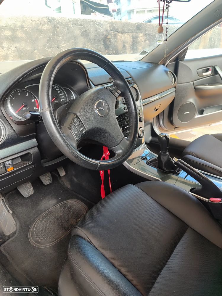 Mazda 6 MZR-CD 2.0 Sport - 2