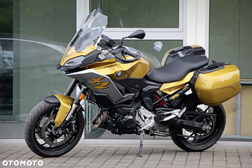 BMW XR - 1