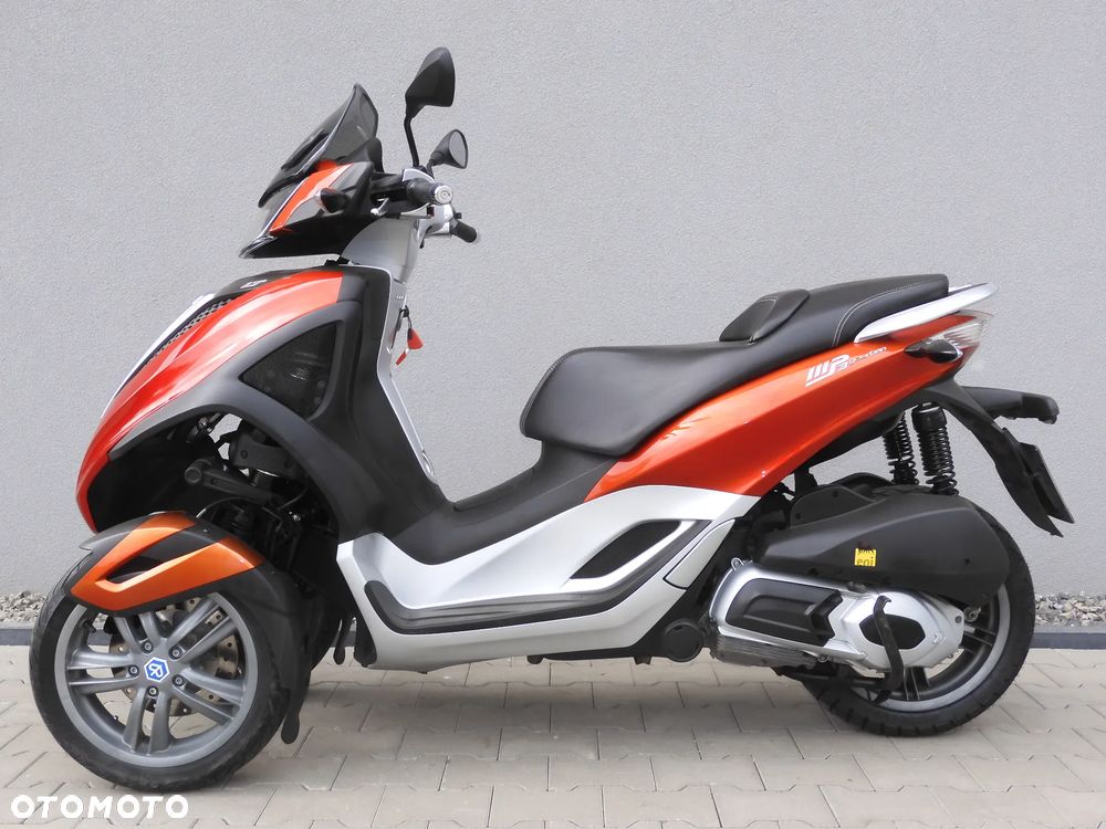 Piaggio MP-3 - 26