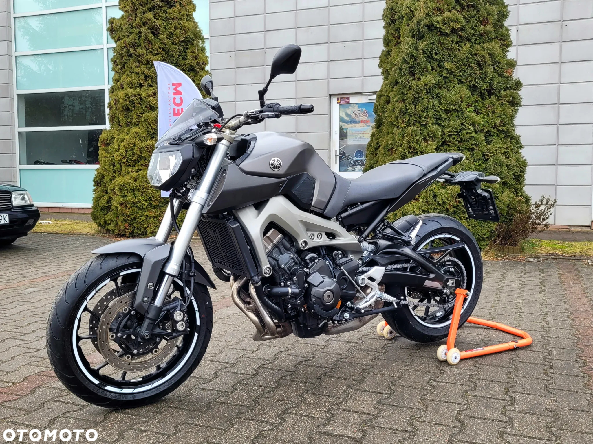 Yamaha MT - 2