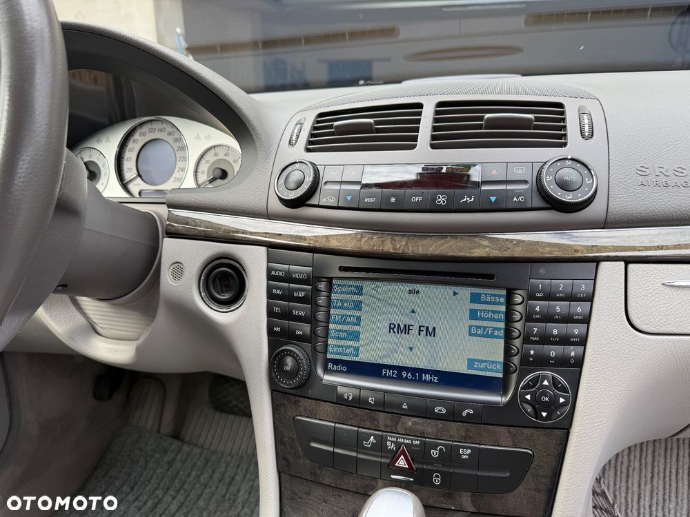 Mercedes-Benz Klasa E 350 T Avantgarde - 10