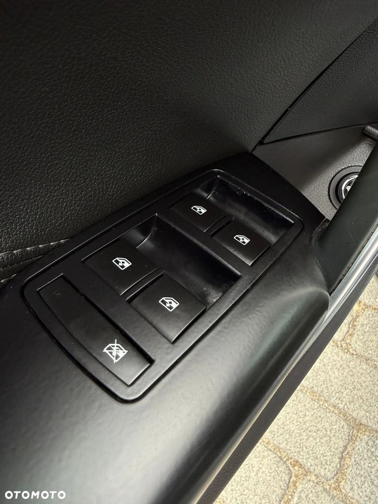 Opel Insignia 2.0 CDTI Cosmo - 11