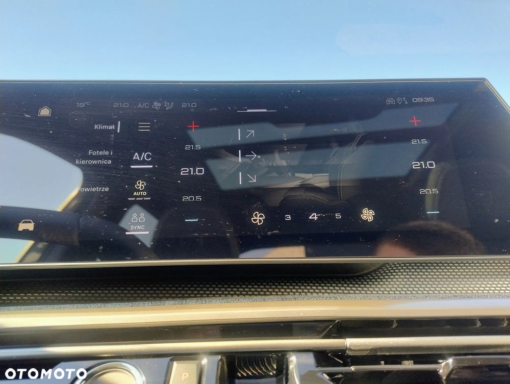 Peugeot 3008 1.2 PureTech mHEV GT Exclusive e-DCS6 - 18