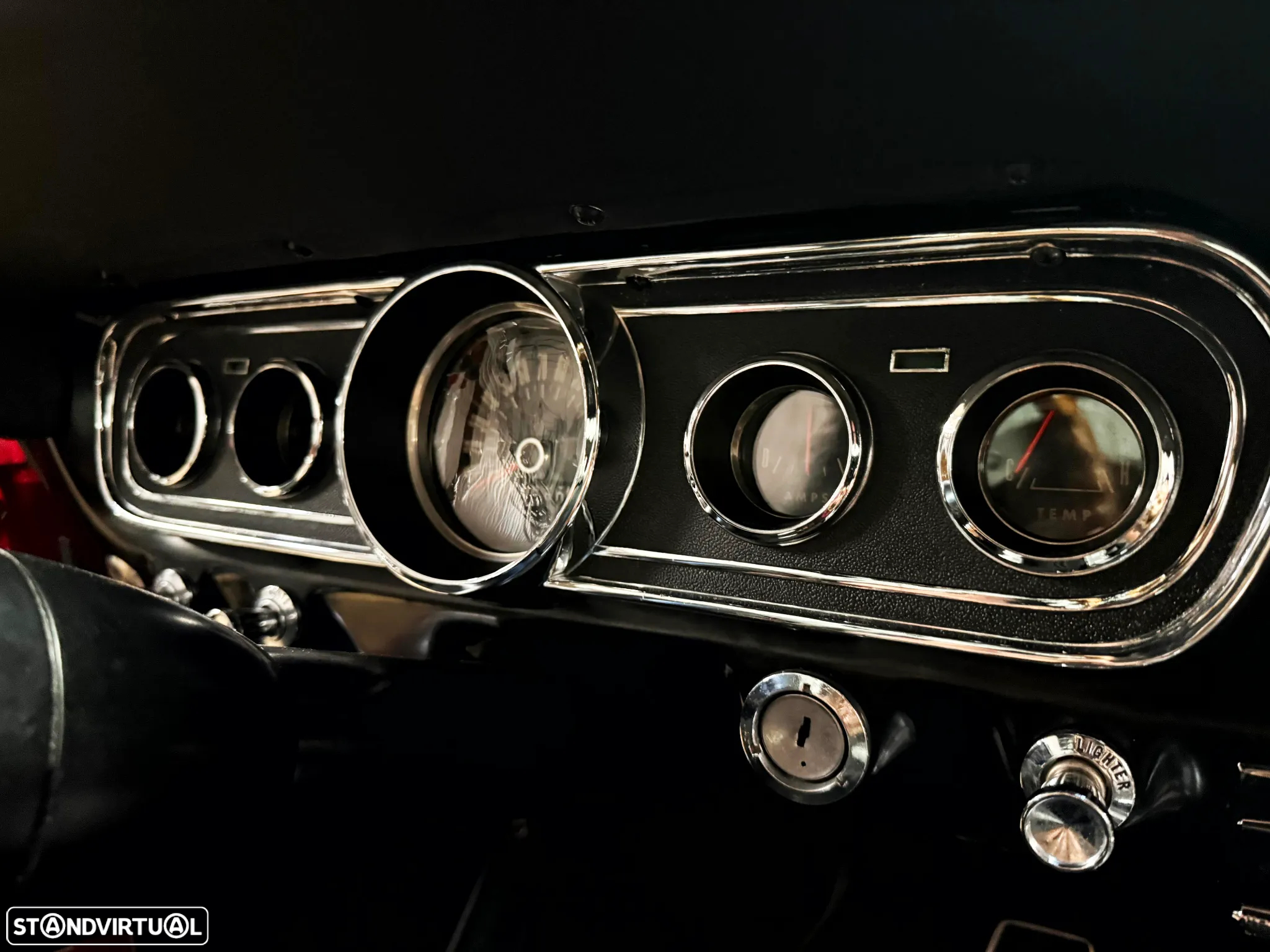 Ford Mustang - 40