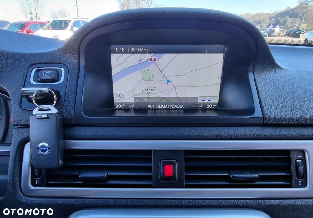 Volvo XC 70 - 22
