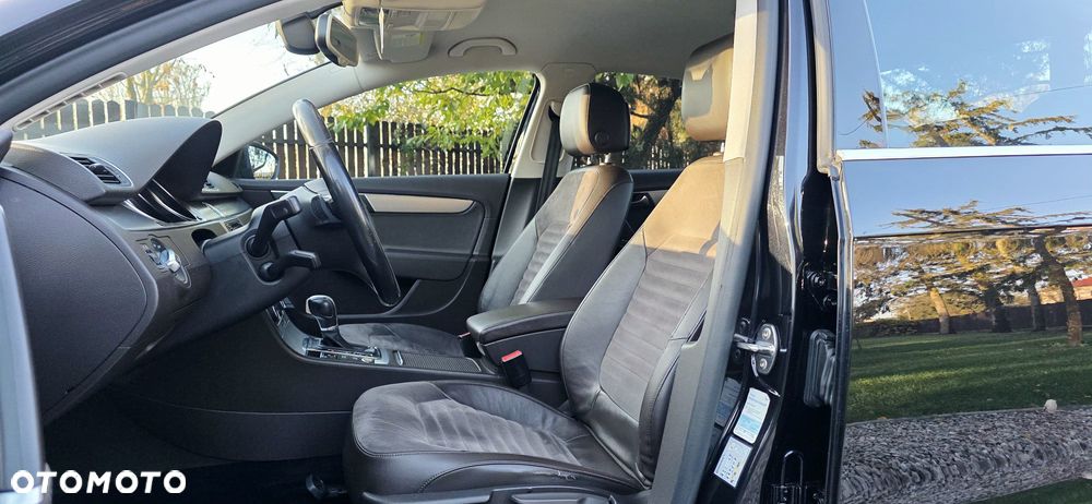 Volkswagen Passat 2.0 TDI DPF Highline DSG - 31