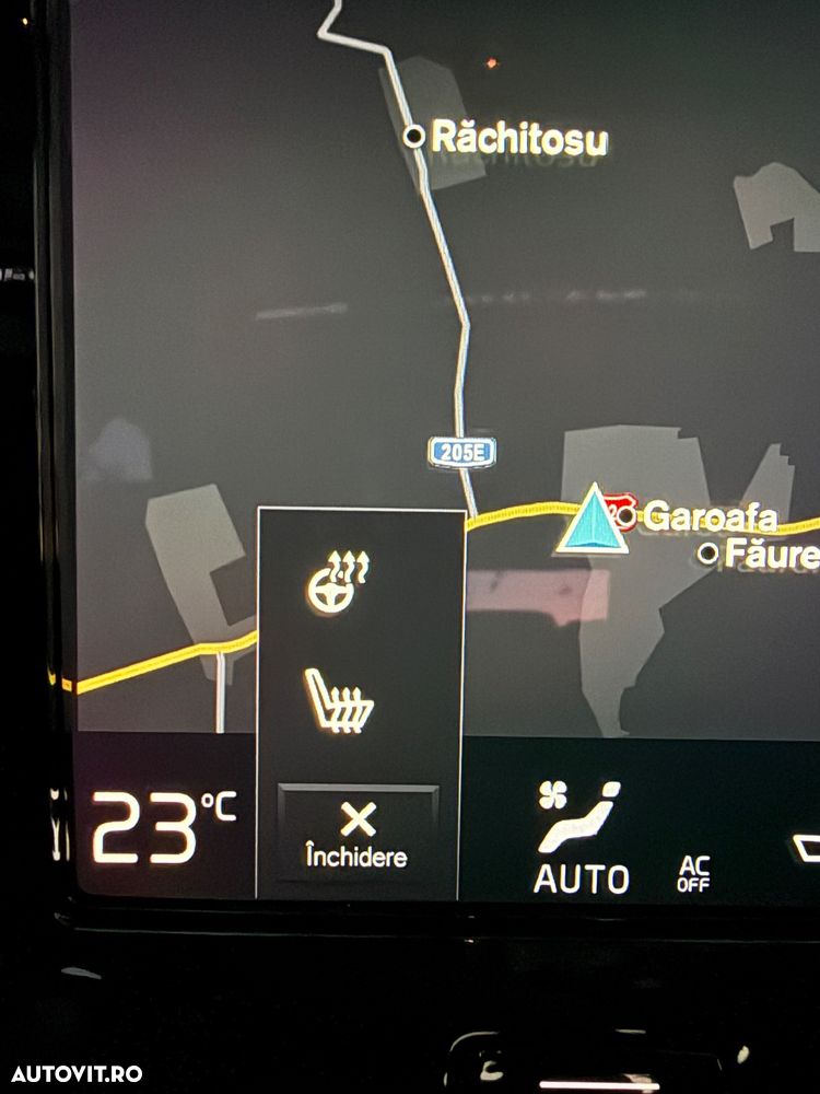 Volvo XC 40 T2 Momentum Pro - 13