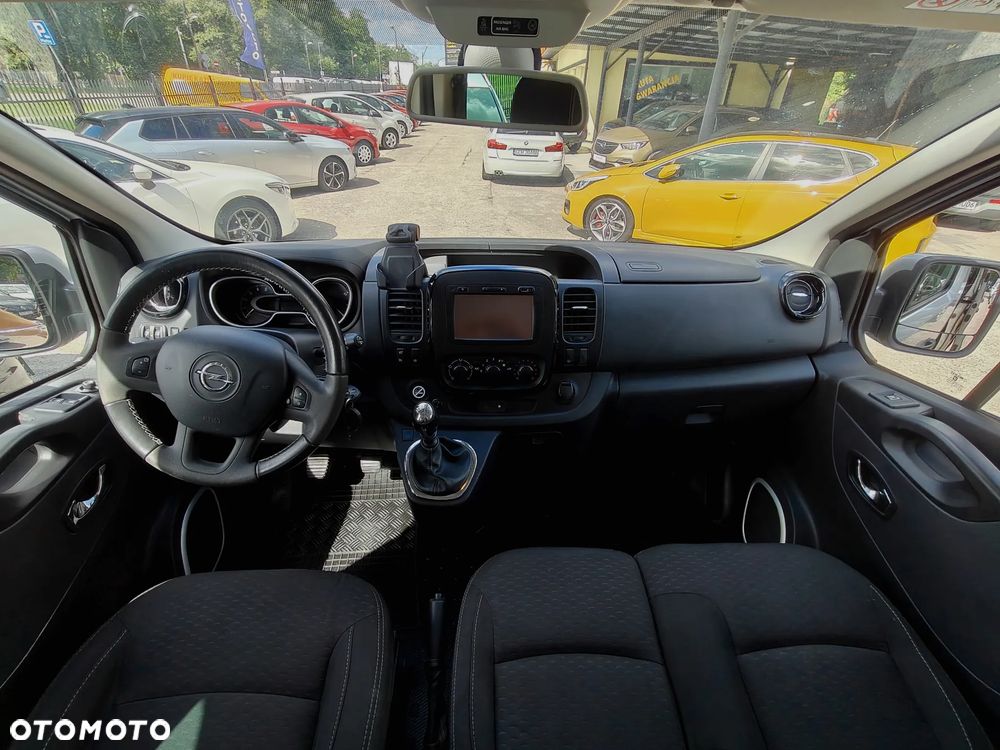 Opel Vivaro - 19