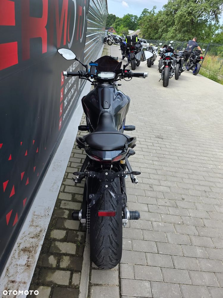 Yamaha MT - 17