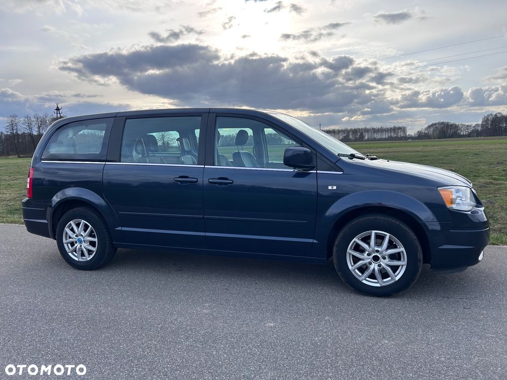 Chrysler Grand Voyager - 12