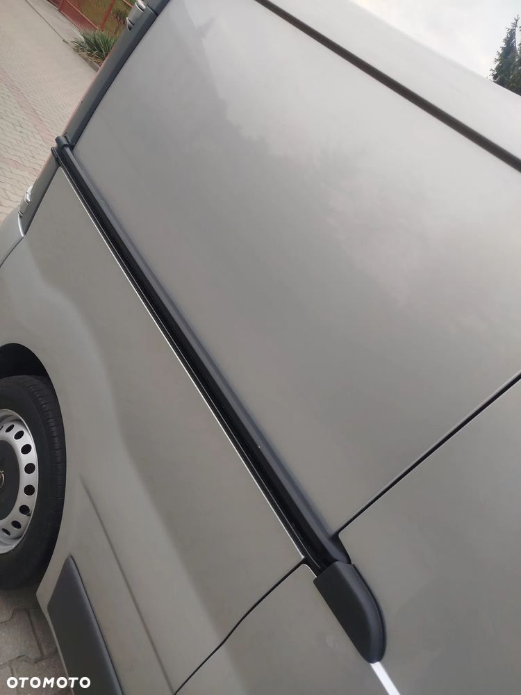 Renault Trafic - 25