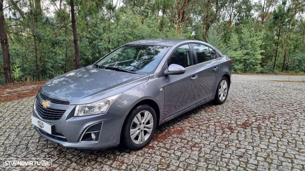 Chevrolet Cruze 1.7 VCDi LT - 3