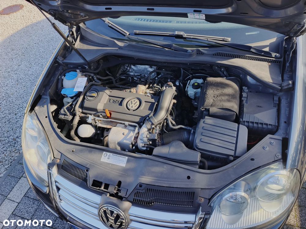 Volkswagen Jetta 1.4 TSI Comfortline - 14