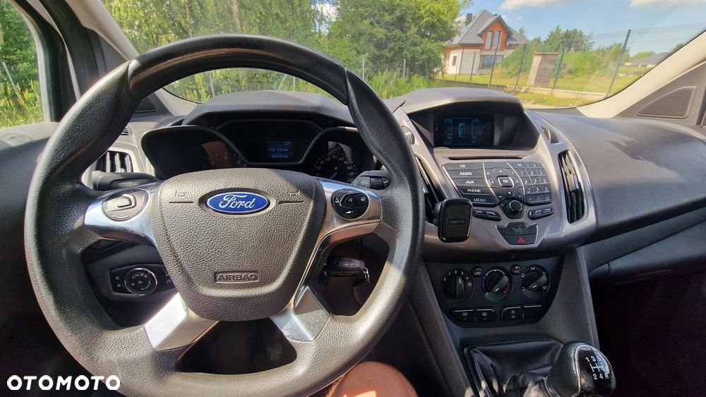 Ford Transit Connect - 13