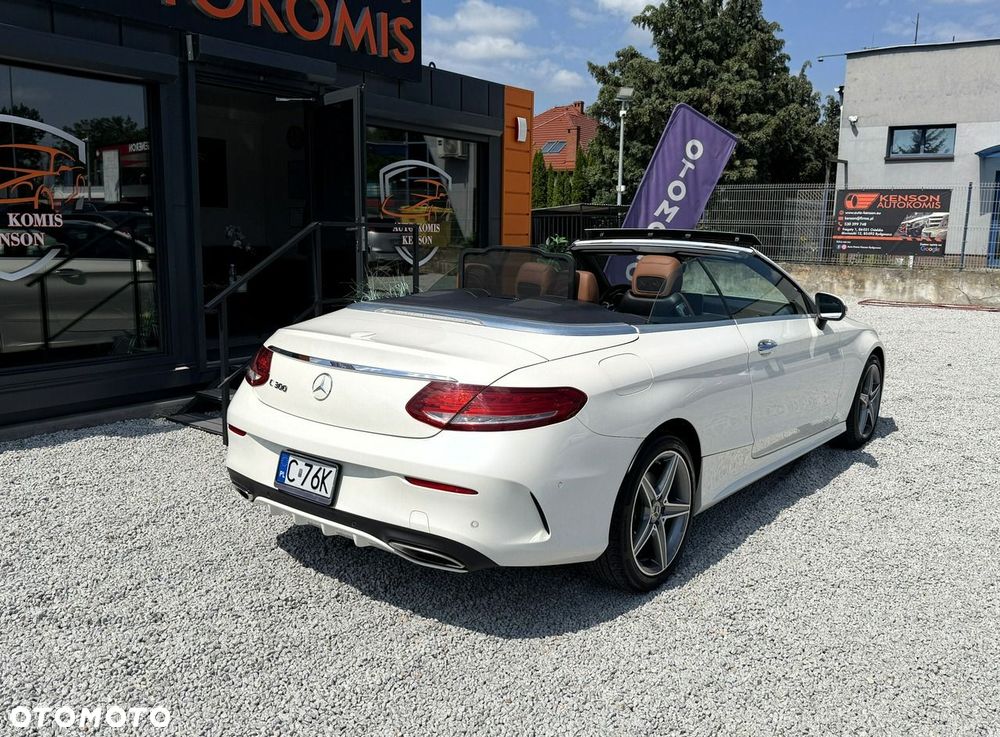 Mercedes-Benz Klasa C 300 9G-TRONIC AMG Line - 3