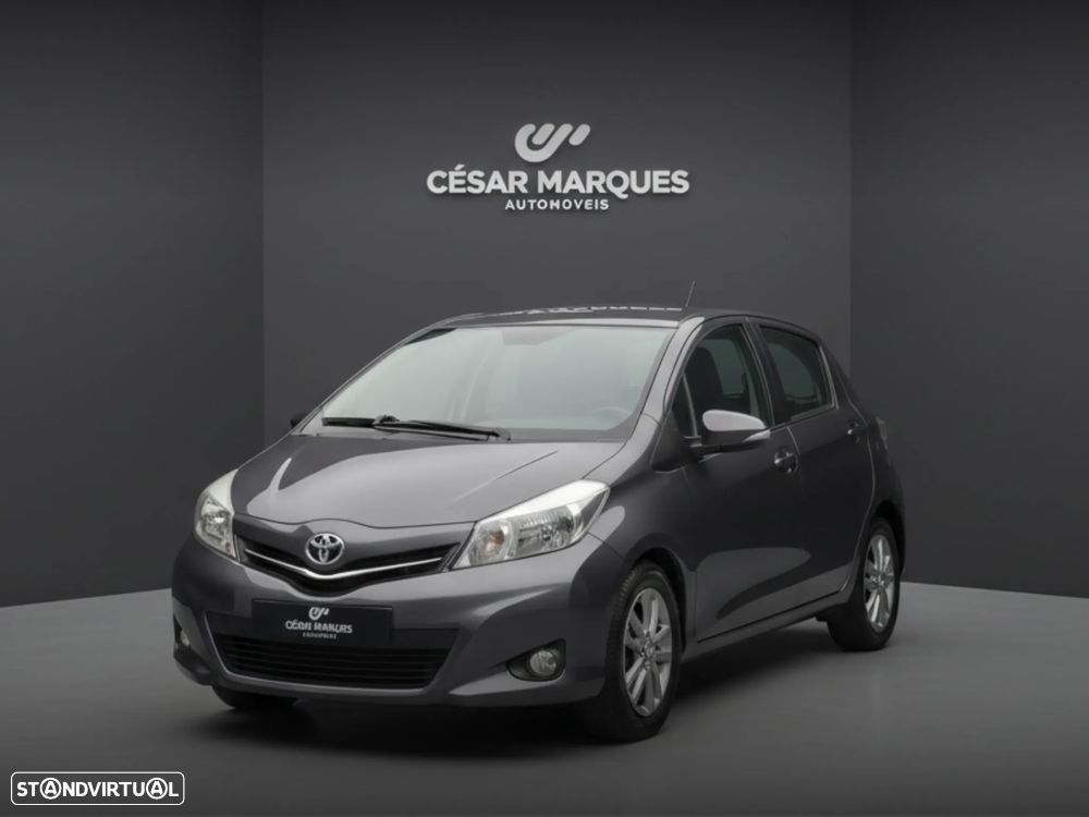 Toyota Yaris 1.4 D-4D Comfort+P.Style - 1