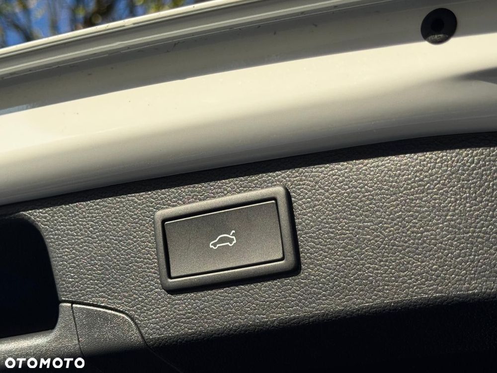 Volkswagen Passat Variant 2.0 TDI SCR Business Plus DSG - 40