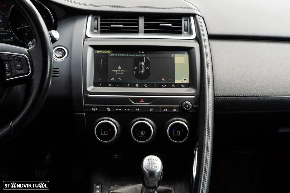 Jaguar E-Pace 2.0 i4D SE - 14