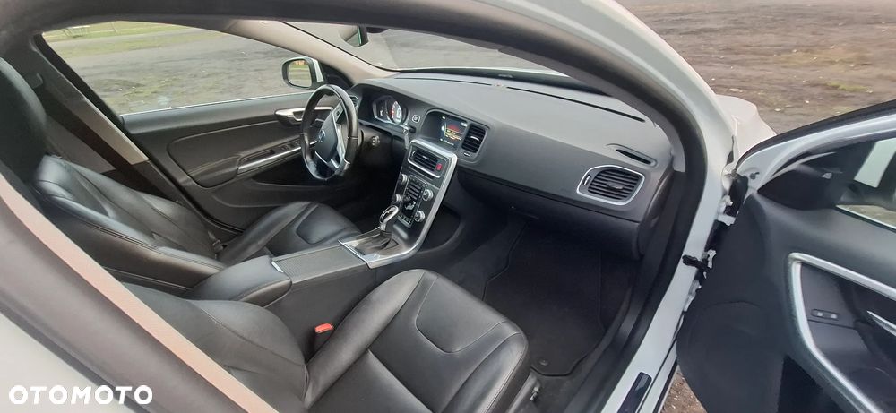 Volvo V60 - 31