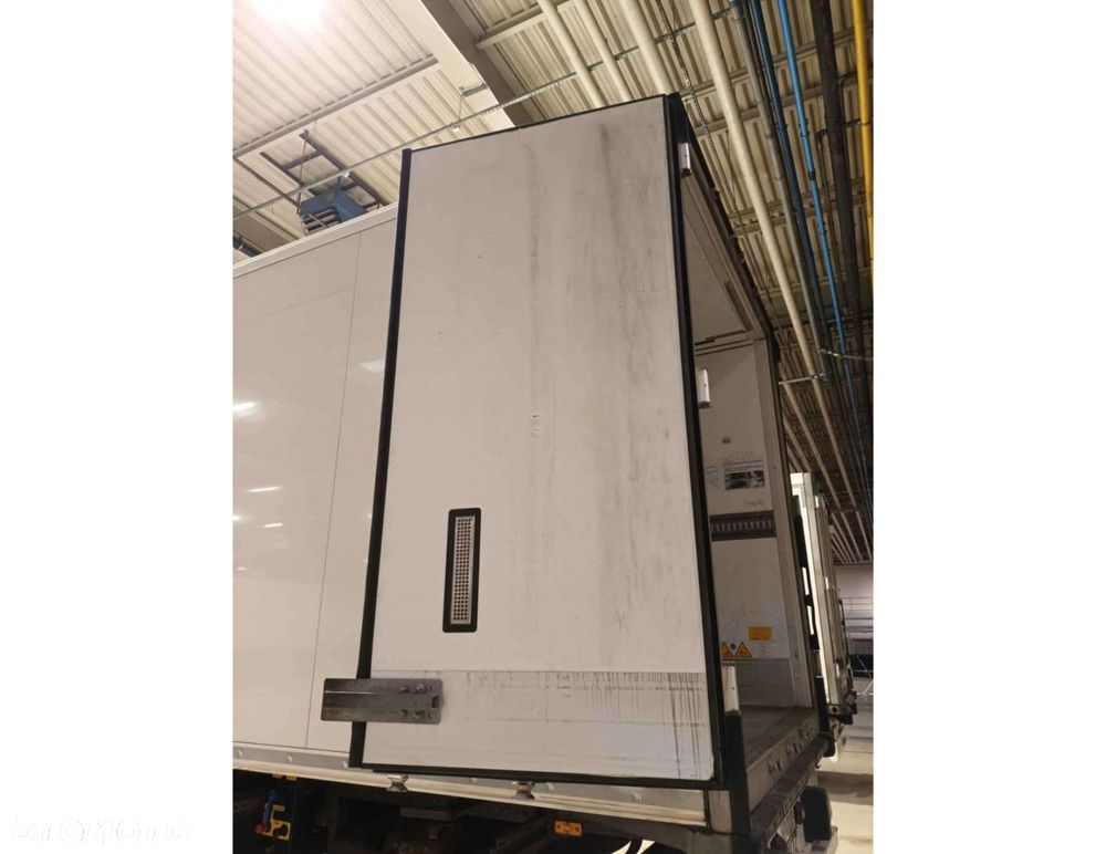 Schmitz Cargobull SKO FP 60 ThermoKing SLXi 300 - 8