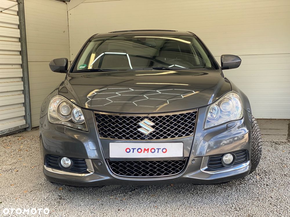Suzuki Kizashi 2.4 Sport 4WD CVT - 2