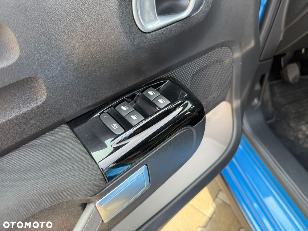 Citroën C3 Pure Tech 82 SHINE - 6