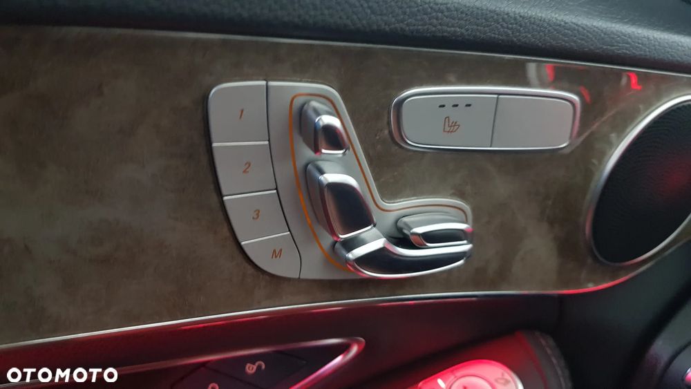 Mercedes-Benz Klasa C 300 7G-TRONIC Avantgarde - 26