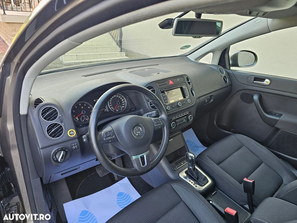 Volkswagen Golf Plus 1.4 TSI DSG Team - 19