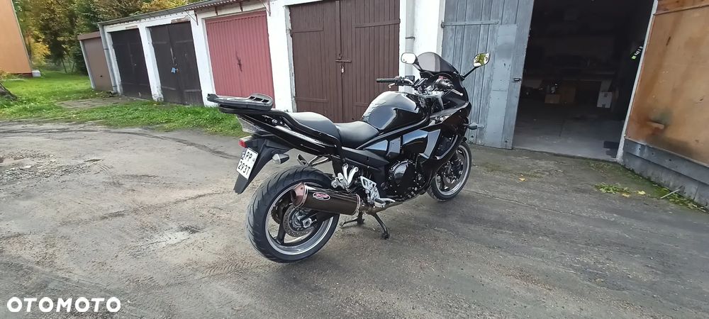 Suzuki GSX - 3