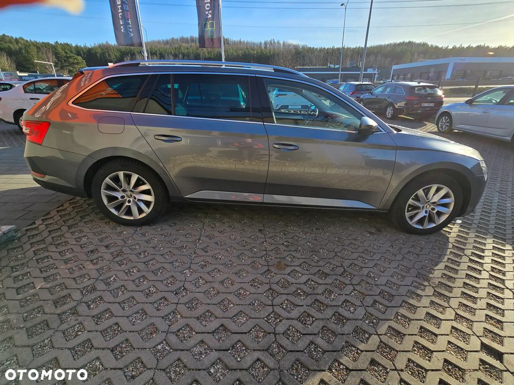 Skoda Superb 1.5 TSI Ambition DSG - 7