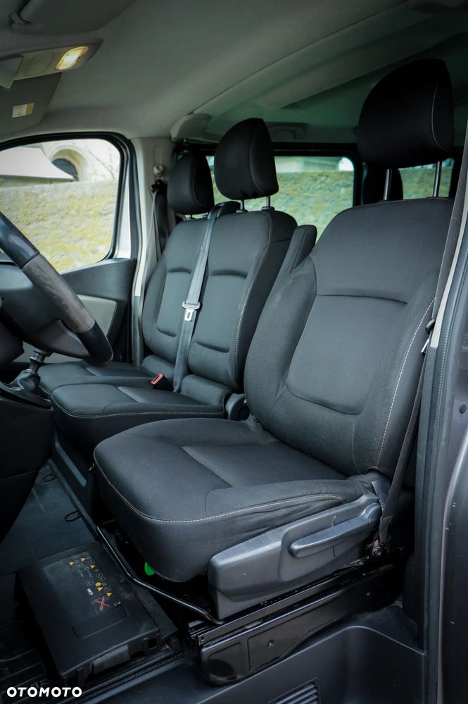 Renault Trafic - 16