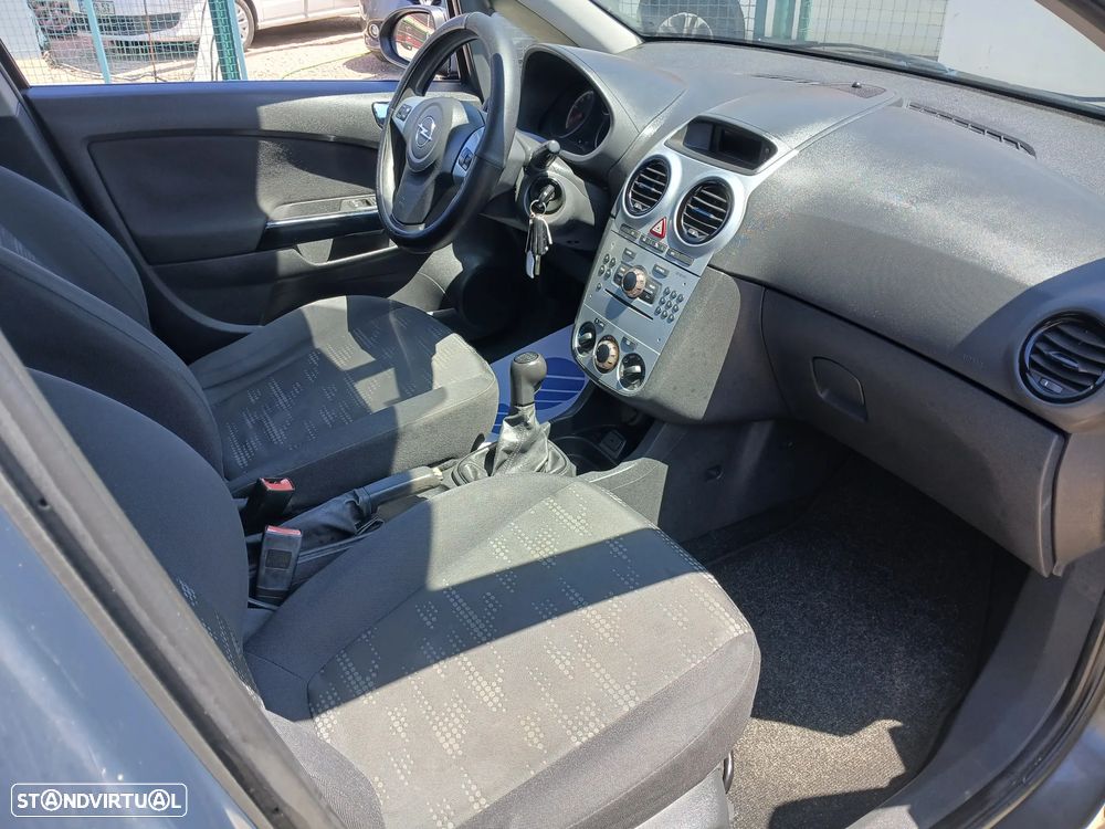 Opel Corsa 1.2 Enjoy - 23