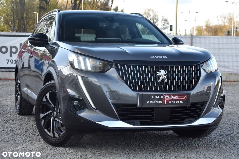 Peugeot 2008 PureTech 130 EAT8 GT - 1