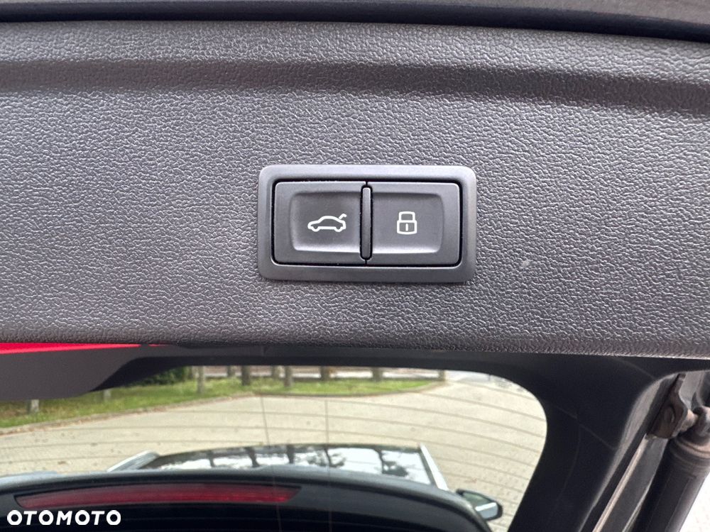 Audi A3 Sportback 1.4 TFSI e-tron S line Sportpaket - 37