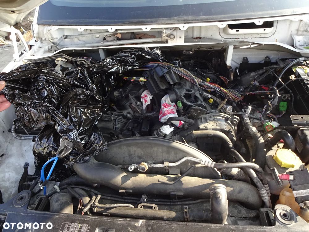 Land Rover Discovery SD V6 HSE - 4